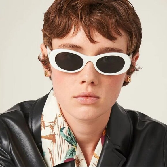 NWT MIU MIU SUNGLASSES WHITE